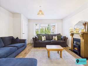 Living Room- click for photo gallery